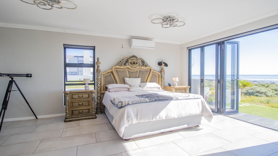 5 Bedroom Property for Sale in Sandy Point Beach Estate Western Cape